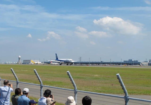 離陸直前の飛行機を撮影