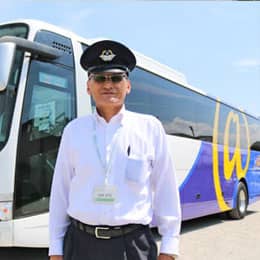 人生の転機は56歳で訪れた 未経験で夜行バス運転手になった元警察官の物語 バスギアターミナル
