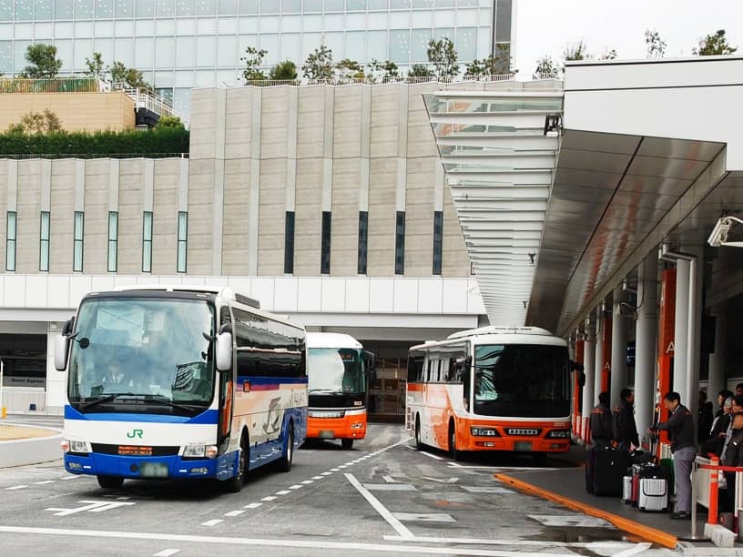 バスタ新宿のバス乗り場